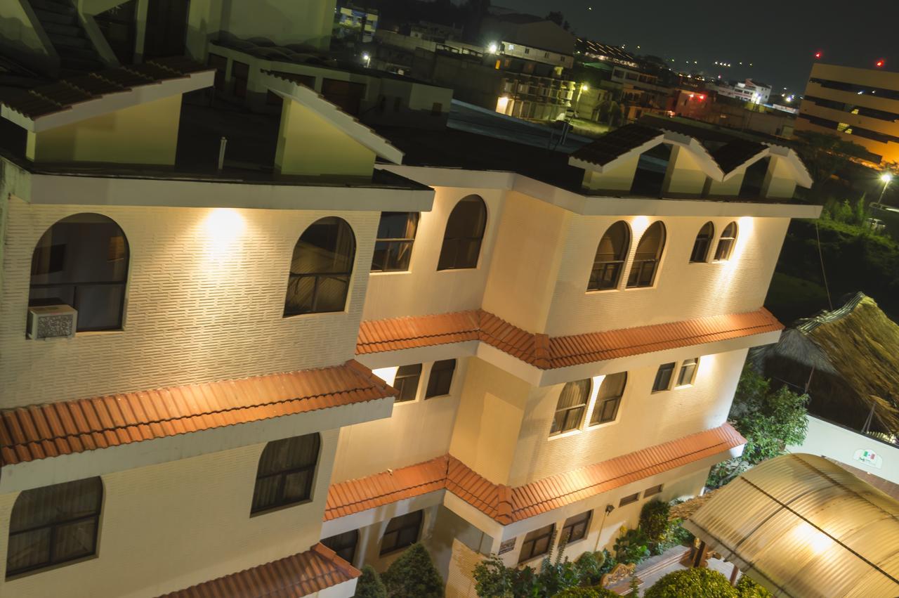 Hotel Premier Huehuetenango Buitenkant foto