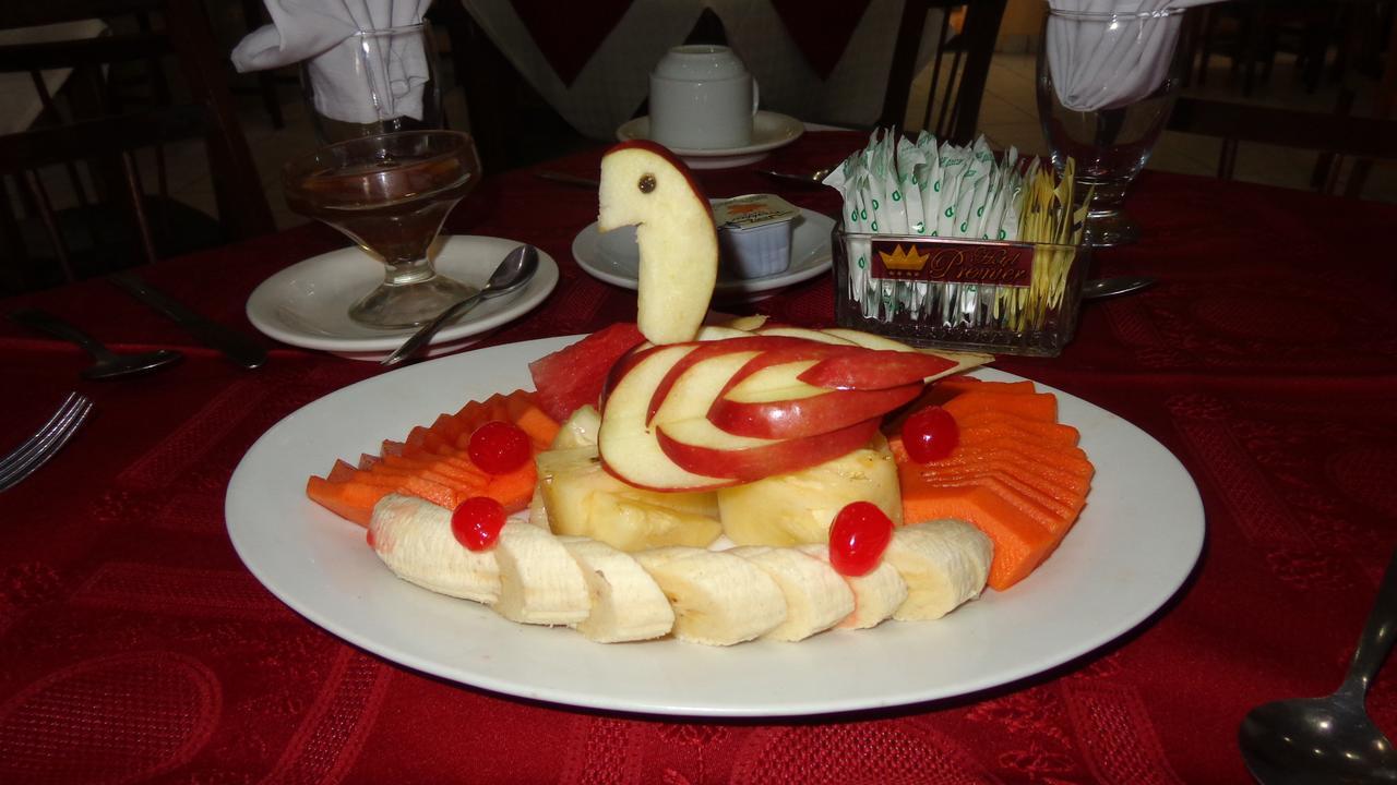 Hotel Premier Huehuetenango Buitenkant foto