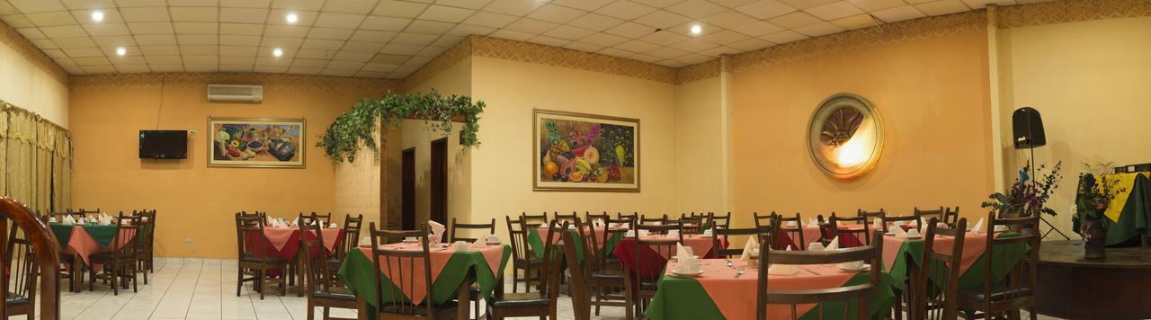Hotel Premier Huehuetenango Buitenkant foto